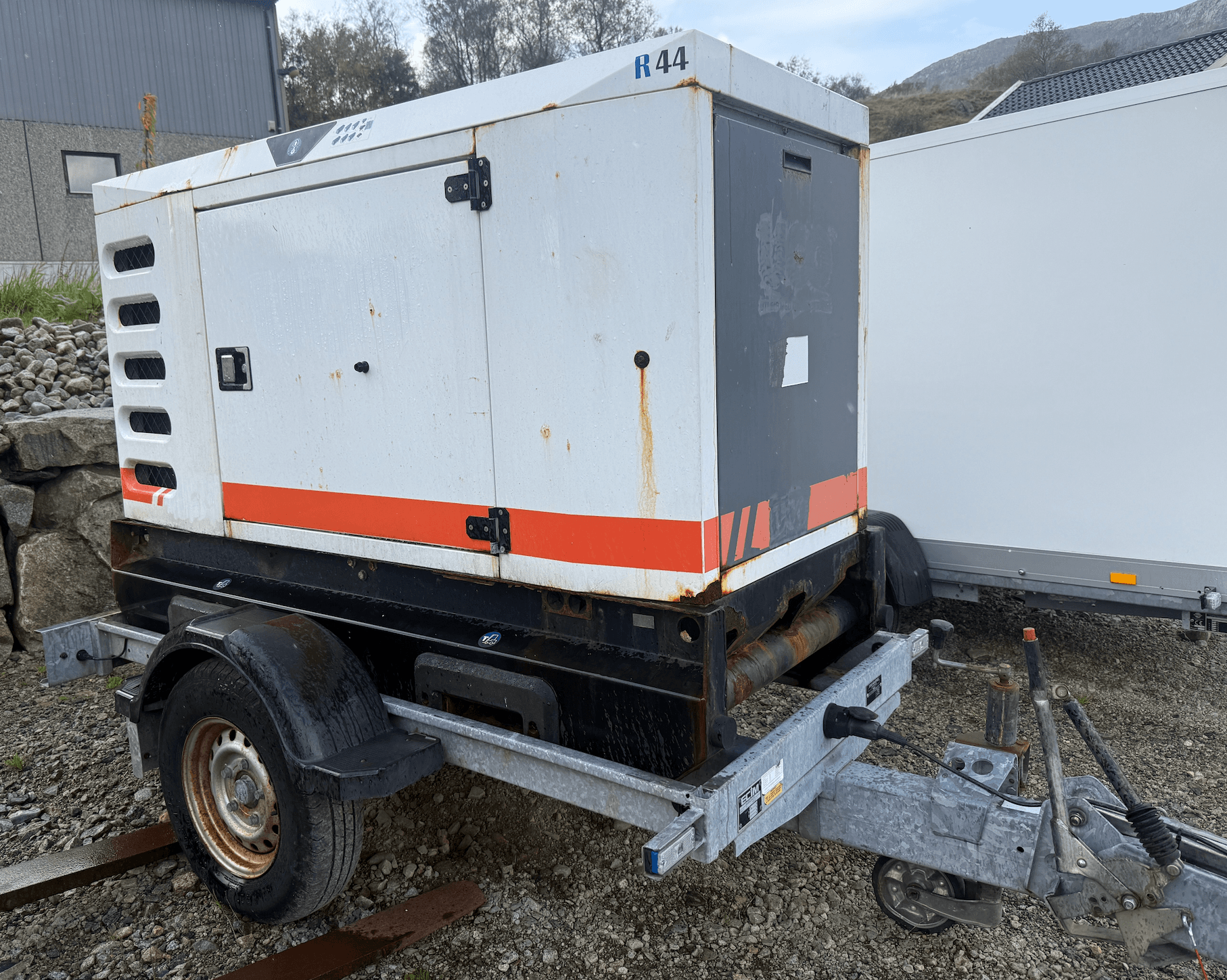 Aggregat, minigraver og sikring